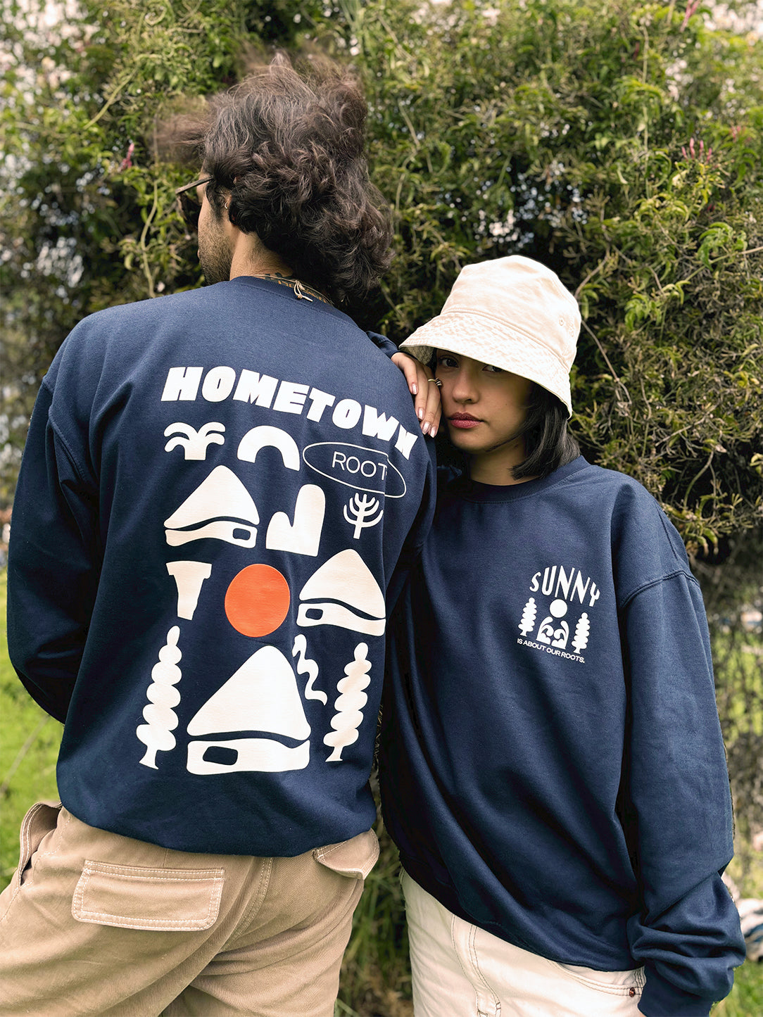 Buzo cuello redondo azul Roots