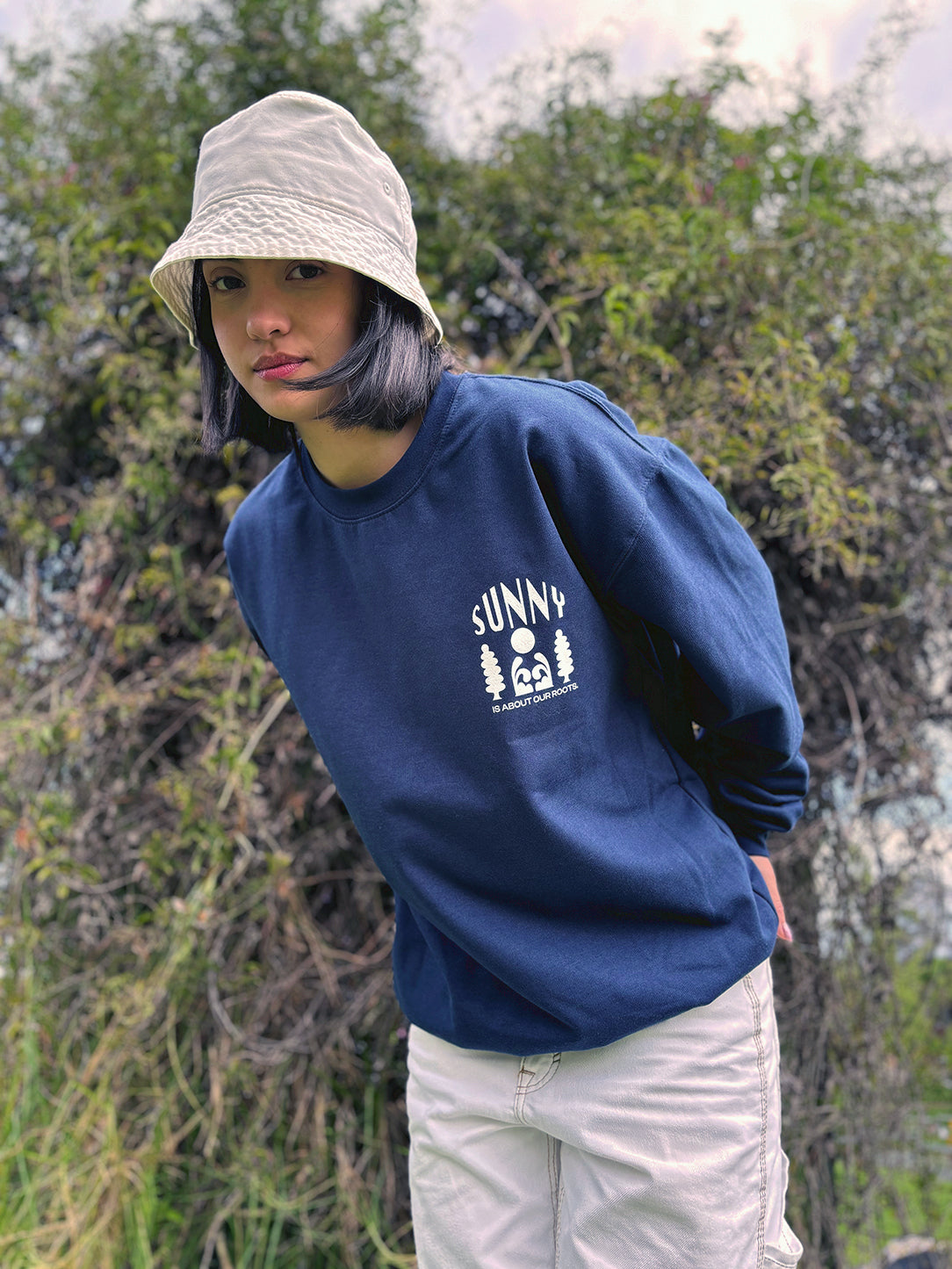 Buzo cuello redondo azul Roots