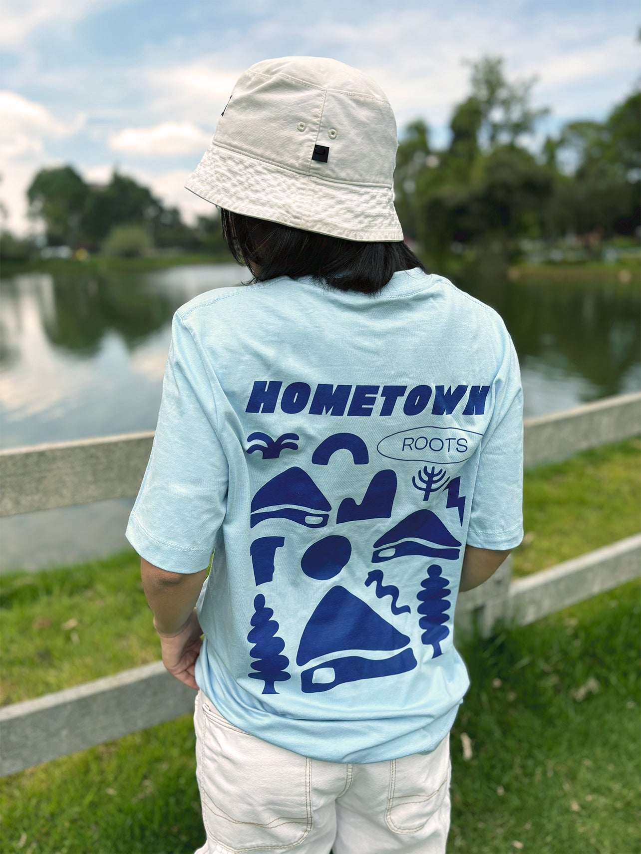 Camiseta azul clara Roots